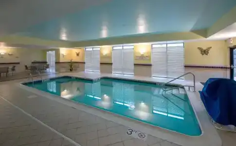 SpringHill Suites by Marriott - 15