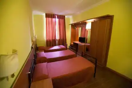 Hostel Beautiful - 3