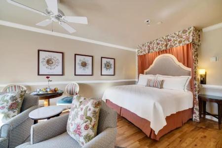 Spindrift Inn - 62