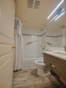 Divya Sutra Suites on Robson Downtown - 120