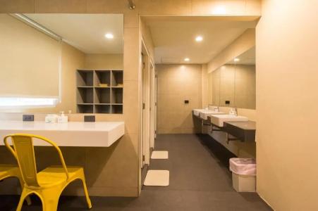 Lazy Sunday hostel - 38