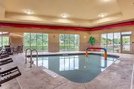 Holiday Inn Express & Suites Nw - Park Place, An Ihg - 17