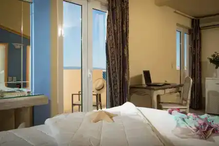 Astoria - 6