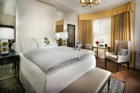 Staypineapple, An Elegant, Union Square - 6