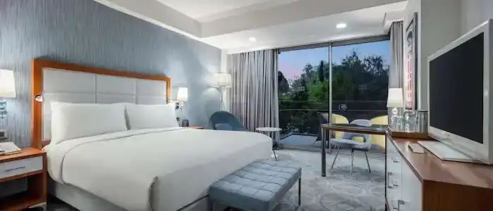 DoubleTree by Hilton Kusadasi - 38