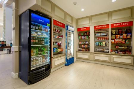 Hilton Garden Inn Dallas/Market Center - 30