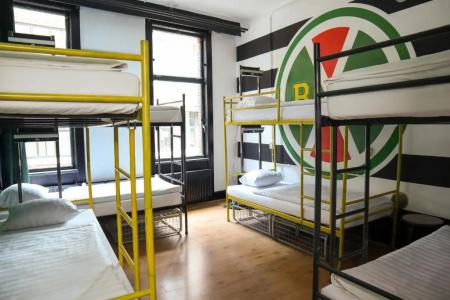 Hostel - 32