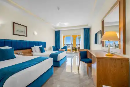 Grand Oasis Resort - 4