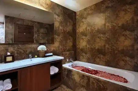 Radha Phala Resort & Spa - 8