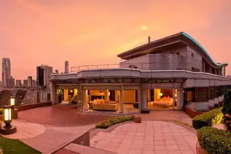 Harbour Plaza Metropolis - 1