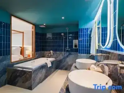SeaCono Patong Beach Front - 170