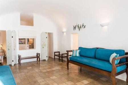 Pantelia Suites - 256