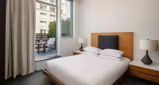 Smyth Tribeca - 89