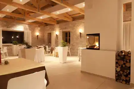 Velanera & Restaurant - 29
