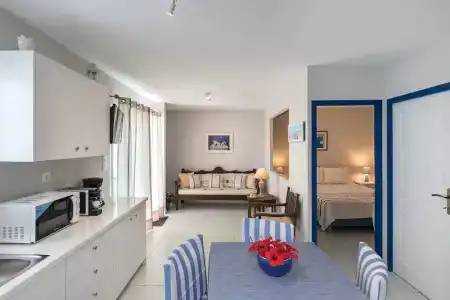Sea View Studios - 29