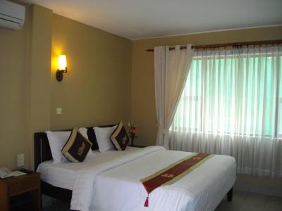 Lux Riverside & Apartment - 41