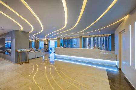 Alexandra Beach Resort & Spa - 10