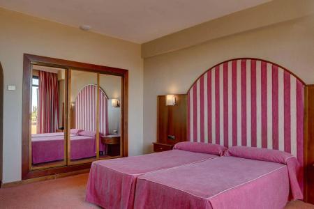Royal Al-Andalus - 4