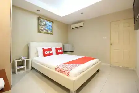 Oyo 102 Diamond Residence Silom - 5