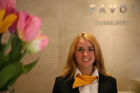 Favor - 6