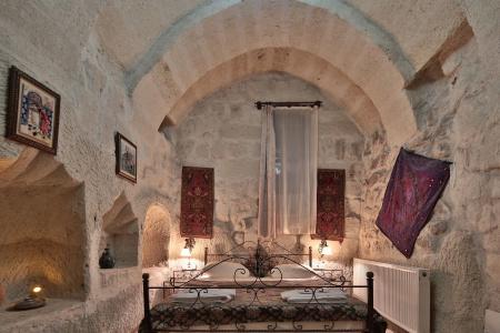 Caravanserai Cave - 14