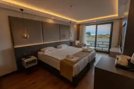 Santana Otel - 194