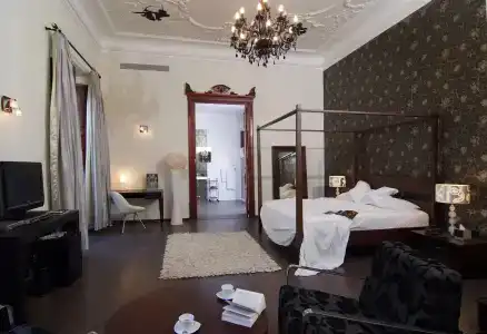 L'Avenida - 1