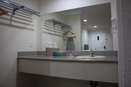 Value Inn & Suites - 22