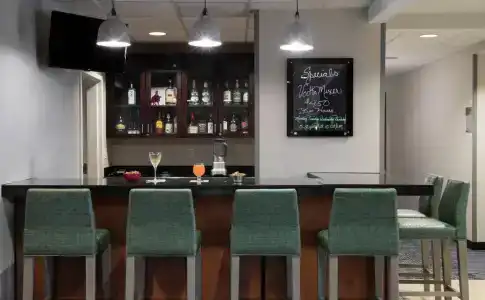 Fairfield Inn & Suites Kansas City - 18