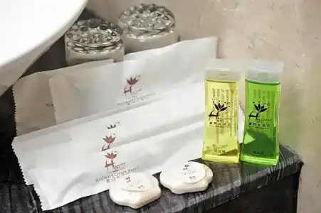 Hallmark Crown - 17