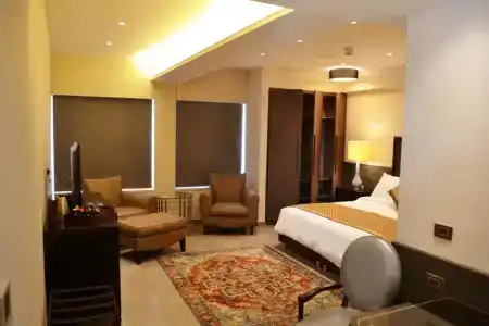 Ambassador, a Boutique - 55