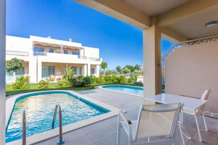 Elysian Luxury and Spa - 12
