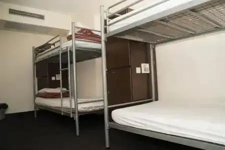 790 on George Backpackers - 44