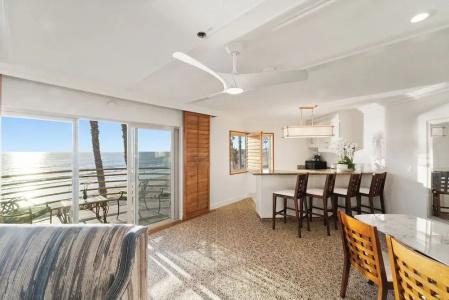 Pacific Terrace - 119