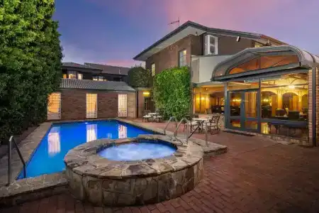 Adelaide Inn - 37