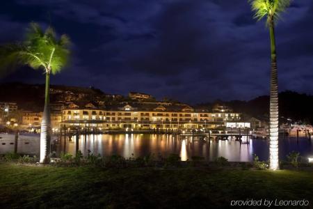 The Bannister & Yacht Club by Mint - 26