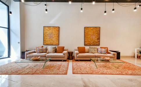 Global Luxury Suites Downtown - 1