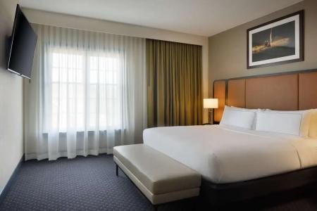 DoubleTree Suites by Hilton - 73
