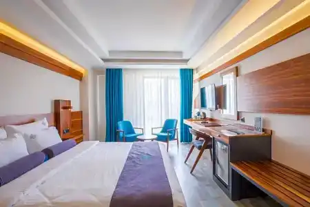 Karpalas City & Spa - 35