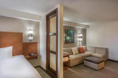 Hyatt Place - 35