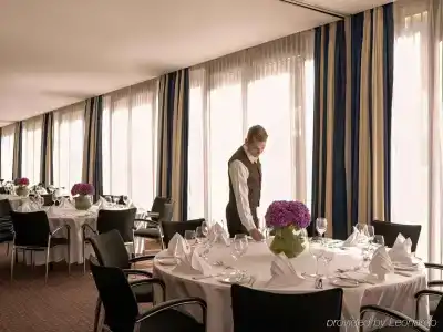 Pullman Berlin Schweizerhof - 27