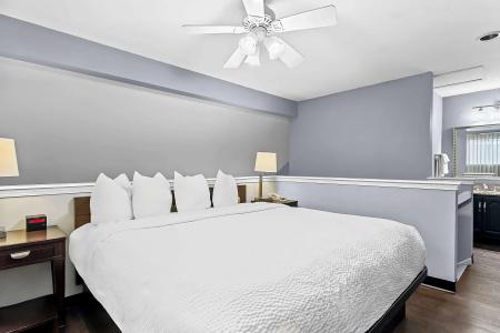 SureStay Studio by Best Western - 6