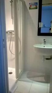 Hipotel Lilas Gambetta - 28