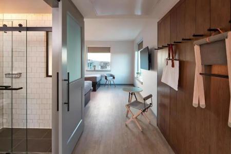 Moxy Denver Cherry Creek - 73