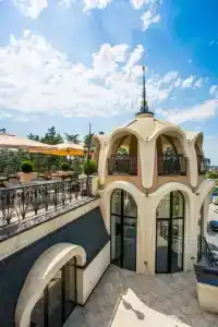 Garden Palace - 53