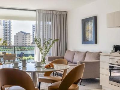 Peppers Broadbeach - 109