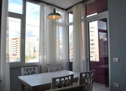 Oda Tirana - 122