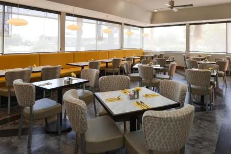 Best Western Royal Sun Inn & Suites - 90