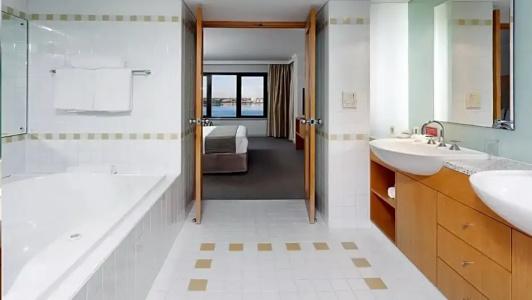 Crowne Plaza, An Ihg - 161