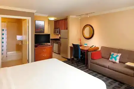 TownePlace Suites Houston Intercontinental Airport - 42
